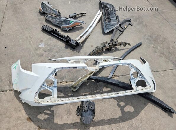 5YFEPRAE8LP111891 2020 TOYOTA LL Белый Вид подкапотного пространства