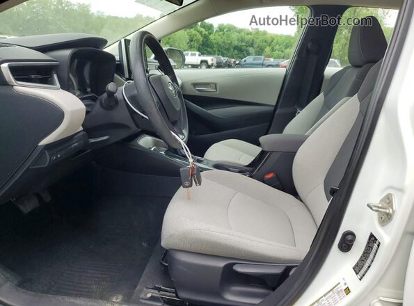 5YFEPRAE9LP140915 2020 TOYOTA COROLLA Белый Вид салона спереди