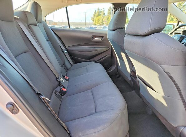 5YFEPRAEXLP050530 2020 TOYOTA LL Silver უკანა სავარძლების ხედი