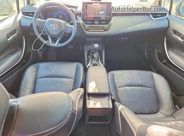 5YFFPMAE4MP149904 2021 TOYOTA COROLLA White Առջևի վահանակի տեսք