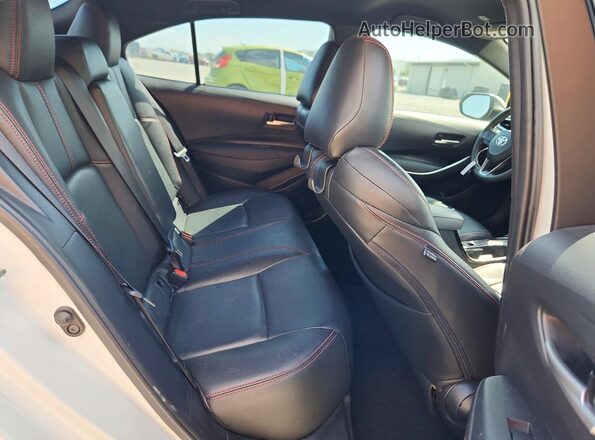 5YFS4MCE6PP148553 2023 TOYOTA COROLLA Белый Вид задних сидений