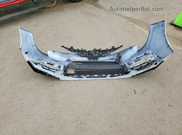 5YFS4MCE8MP059045 2021 TOYOTA COROLLA White Widok komory silnika