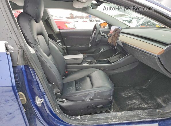 5YJ3E1EA2JF102702 2018 TESLA MODEL Blue Widok wnętrza z przodu
