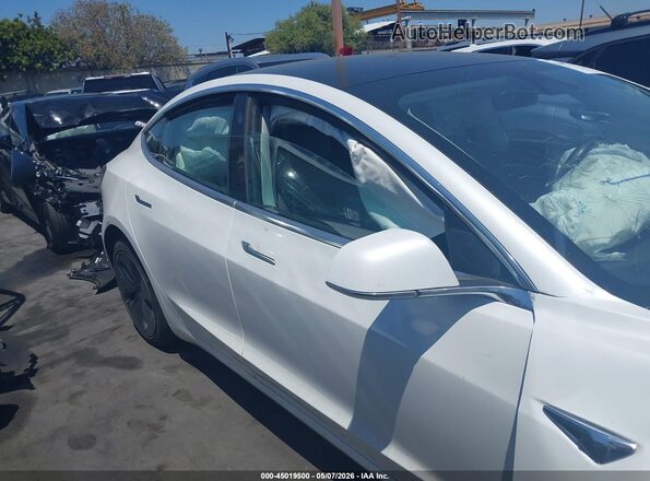 5YJ3E1EA2LF670077 2020 TESLA MODEL 3 Белый Вид задней части салона