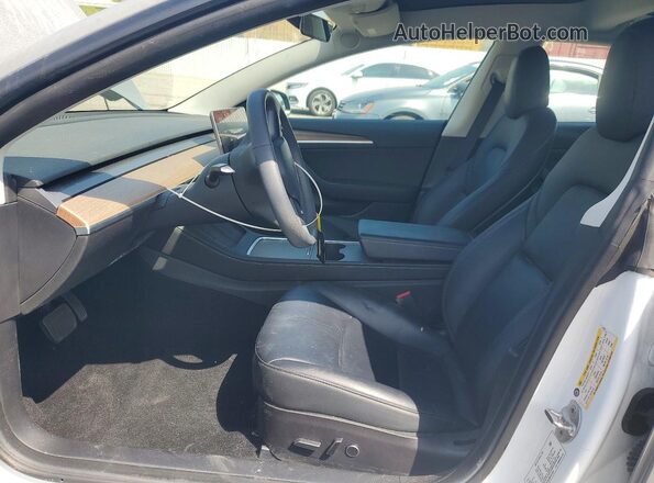 5YJ3E1EA2NF157253 2022 TESLA MODEL Gray Widok wnętrza z przodu