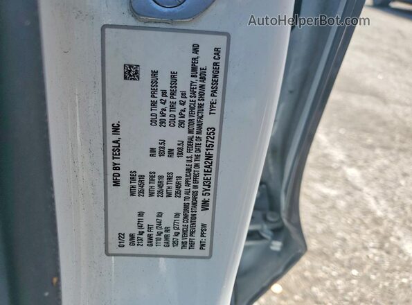 5YJ3E1EA2NF157253 2022 TESLA MODEL Gray Widok komory silnika