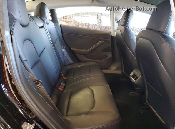 5YJ3E1EA4JF008448 2018 TESLA MODEL Black Widok wnętrza z tyłu