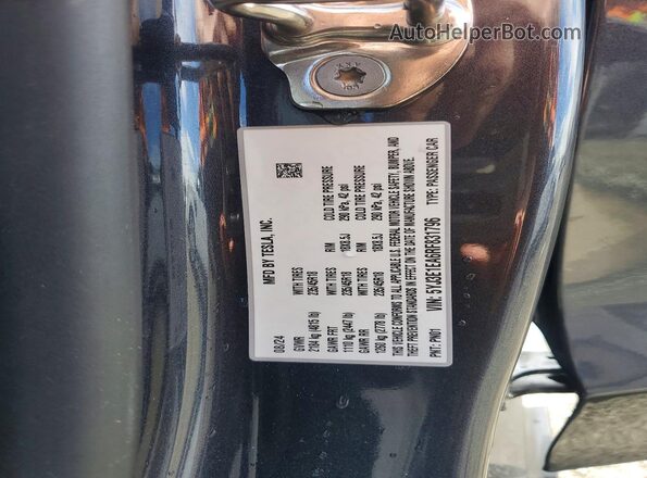 5YJ3E1EA6RF831796 2024 TESLA MODEL Gray Vista del compartimento del motor