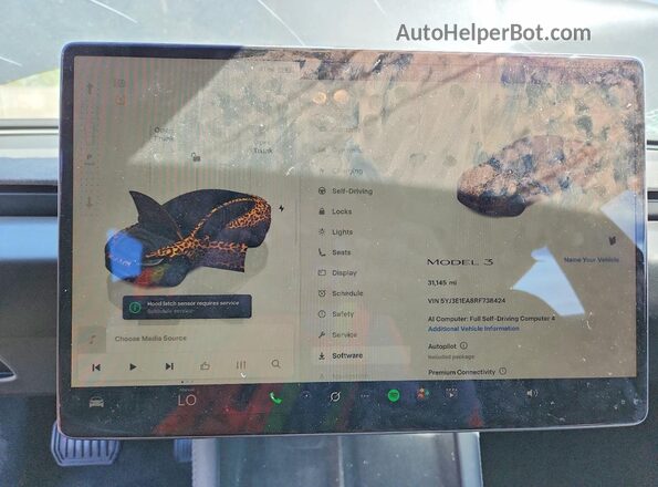 5YJ3E1EA8RF738424 2024 TESLA MODEL Серый Вид щитка приборов