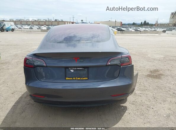 5YJ3E1EA9JF021860 2018 TESLA MODEL 3 Gray 