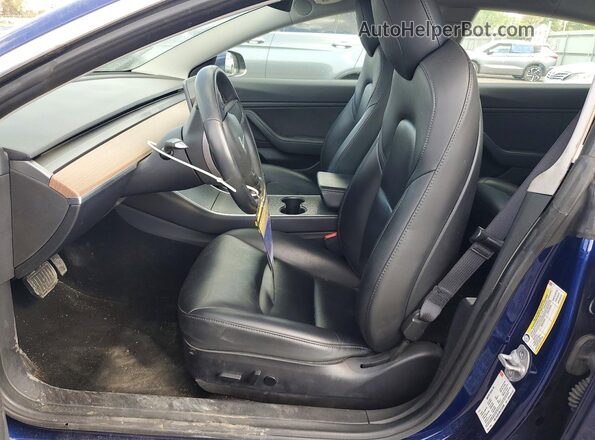 5YJ3E1EB0JF120298 2018 TESLA MODEL Синий Вид салона спереди