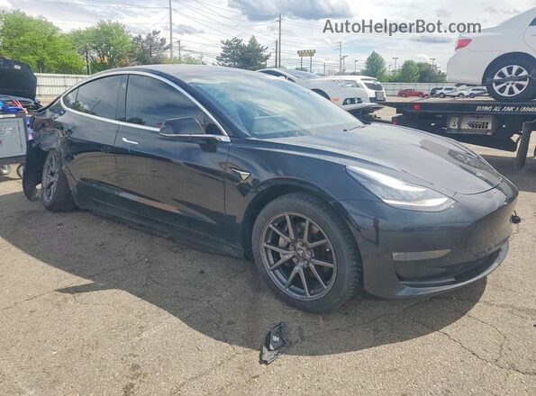 5YJ3E1EB0KF385269 2019 TESLA MODEL Черный Передняя правая четверть