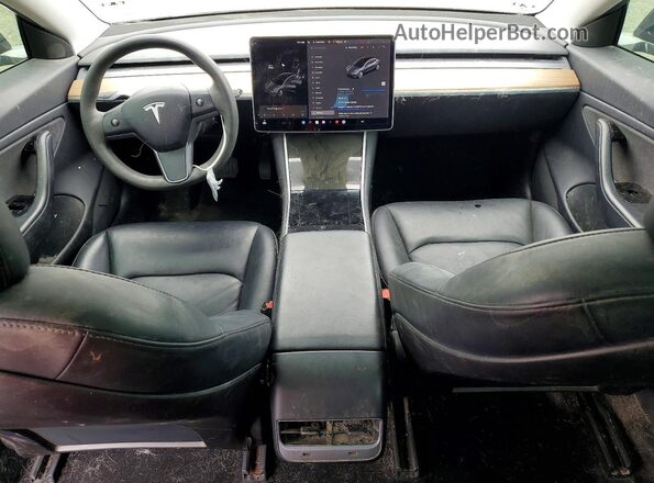 5YJ3E1EB0LF650824 2020 TESLA MODEL Gray Widok deski rozdzielczej