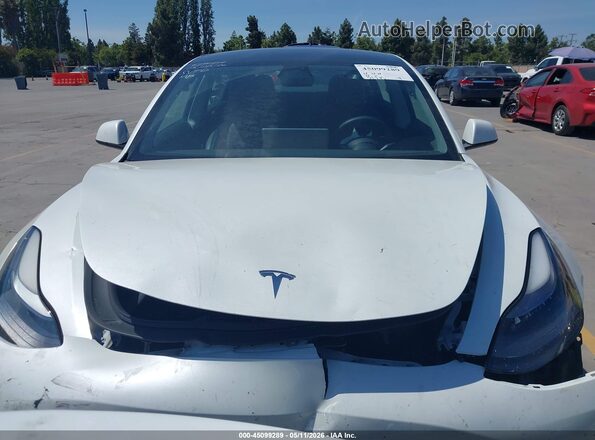 5YJ3E1EB0NF161066 2022 TESLA MODEL 3 White Вид задньої частини салону