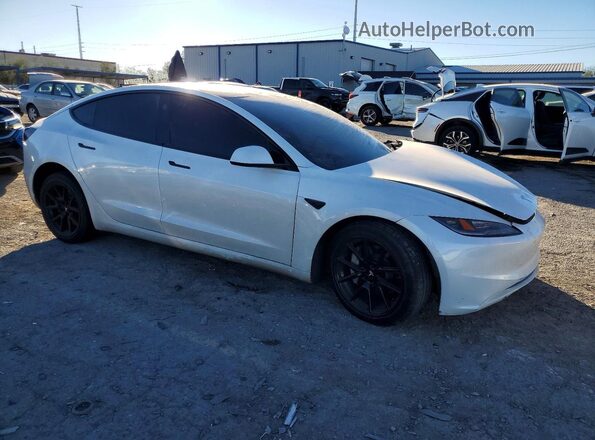 5YJ3E1EB0RF834752 2024 TESLA MODEL Белый Передняя правая четверть