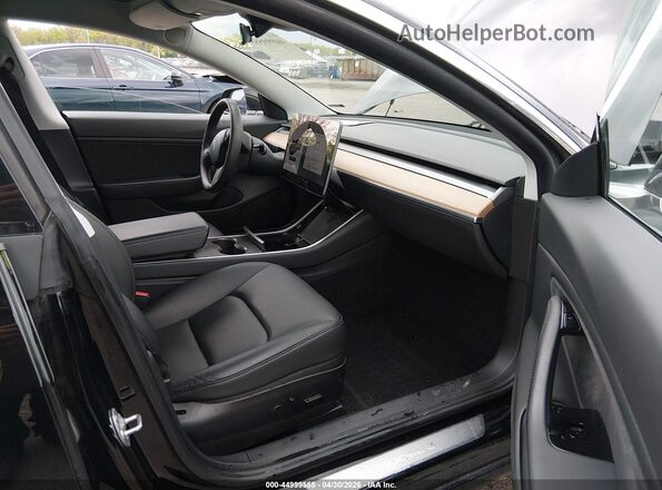 5YJ3E1EB1LF711355 2020 TESLA MODEL 3 Black Widok wnętrza z przodu