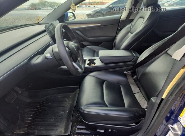 5YJ3E1EB1MF087008 2021 TESLA MODEL Blue Widok wnętrza z przodu