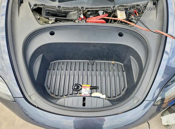 5YJ3E1EB1NF339969 2022 TESLA MODEL Gray Widok wnętrza z tyłu
