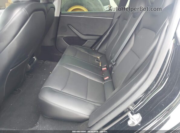 5YJ3E1EB1RF795170 2024 TESLA MODEL 3 Black Vista de los asientos traseros