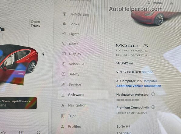 5YJ3E1EB2JF097588 2018 TESLA MODEL Red Vista del cuadro de instrumentos