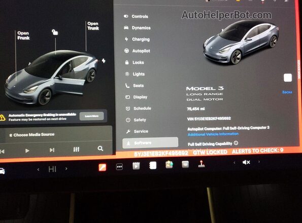 5YJ3E1EB2KF495692 2019 TESLA MODEL Gray Вид щитка приладів