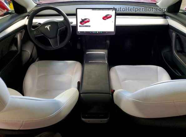 5YJ3E1EB2PF635912 2023 TESLA MODEL Красный Вид панели приборов