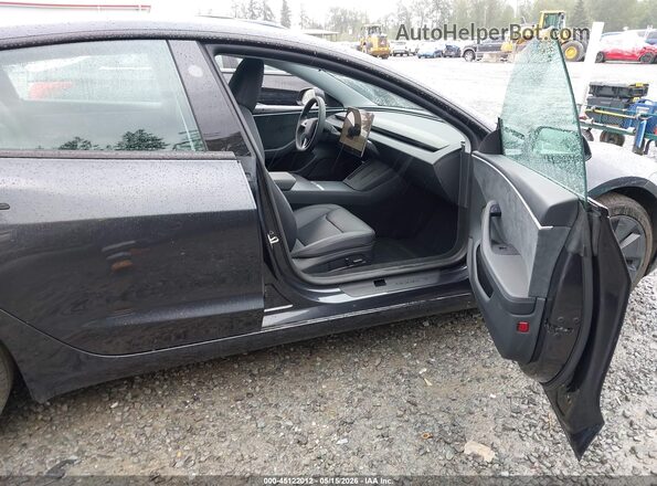5YJ3E1EB2RF817595 2024 TESLA MODEL 3 Gray Widok wnętrza z przodu