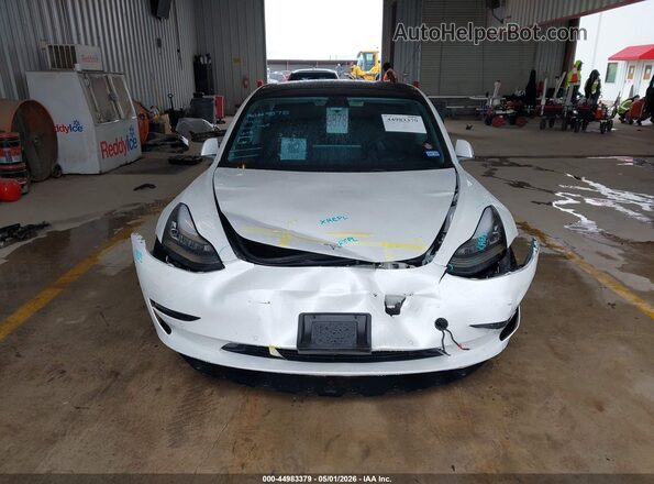 5YJ3E1EB3KF453497 2019 TESLA MODEL 3 Белый Вид панели приборов
