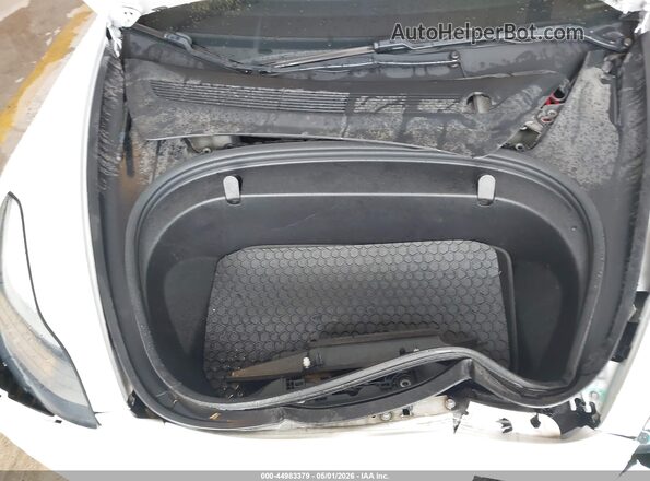 5YJ3E1EB3KF453497 2019 TESLA MODEL 3 Белый Вид сзади