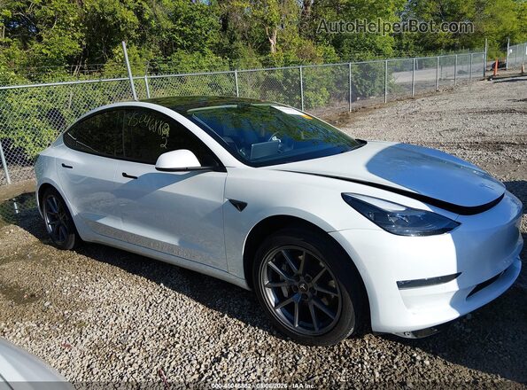 5YJ3E1EB3NF360516 2022 TESLA MODEL 3 Белый Вид задней части салона
