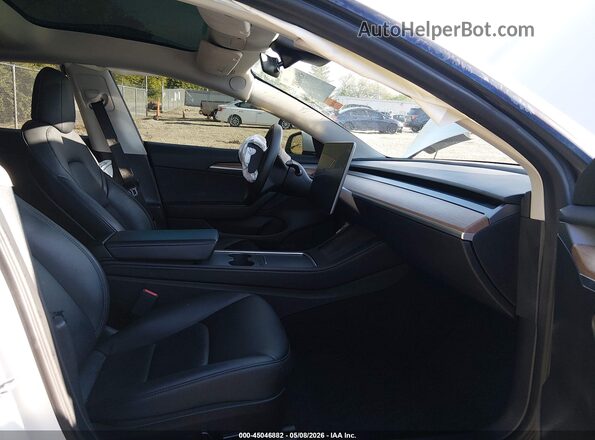 5YJ3E1EB3NF360516 2022 TESLA MODEL 3 Белый Вид салона спереди