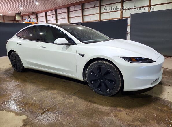 5YJ3E1EB3SF914892 2025 TESLA MODEL Белый Передняя правая четверть