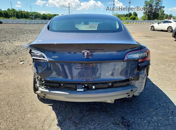 5YJ3E1EB4JF089766 2018 TESLA MODEL Charcoal Widok z tyłu