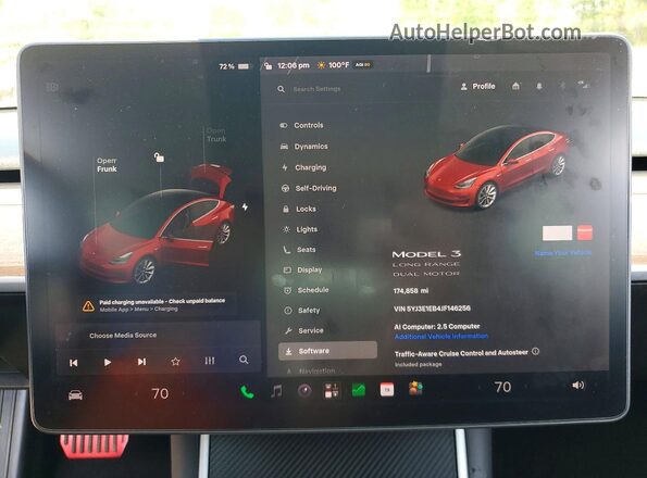 5YJ3E1EB4JF146256 2018 TESLA MODEL Красный Вид щитка приборов