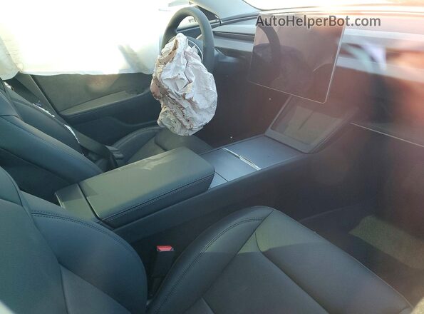 5YJ3E1EB4TF151864 2026 TESLA MODEL Синий Вид панели приборов