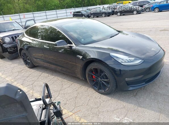 5YJ3E1EB5JF069655 2018 TESLA MODEL 3 Черный Передняя правая четверть
