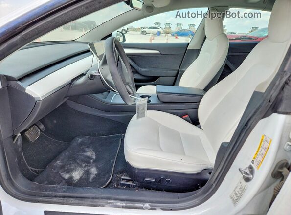 5YJ3E1EB5NF197027 2022 TESLA MODEL White Вид салону спереду