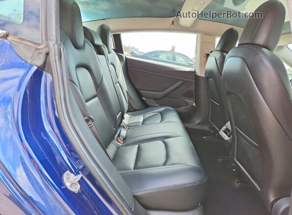 5YJ3E1EB6JF064447 2018 TESLA MODEL Синий Вид задних сидений