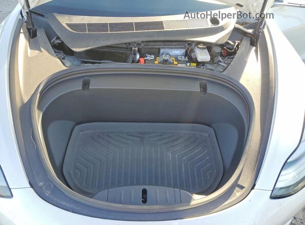 5YJ3E1EB6LF606939 2020 TESLA MODEL Белый Вид подкапотного пространства