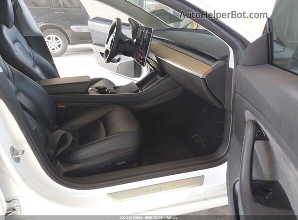 5YJ3E1EB6LF620954 2020 TESLA MODEL 3 Белый Вид салона спереди