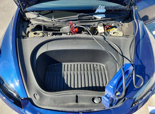 5YJ3E1EB6RF718522 2024 TESLA MODEL Blue უკანა სალონის ხედი