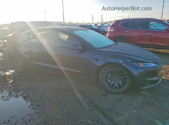 5YJ3E1EB6SF989697 2025 TESLA MODEL Gray Передня права чверть
