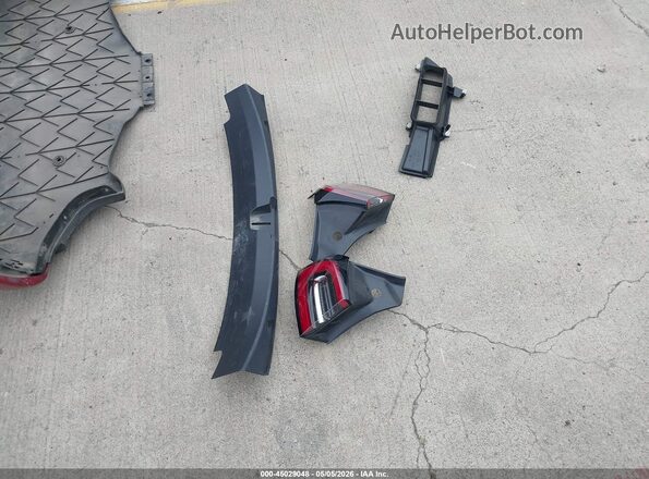 5YJ3E1EB7JF085002 2018 TESLA MODEL 3 Красный Вид панели приборов