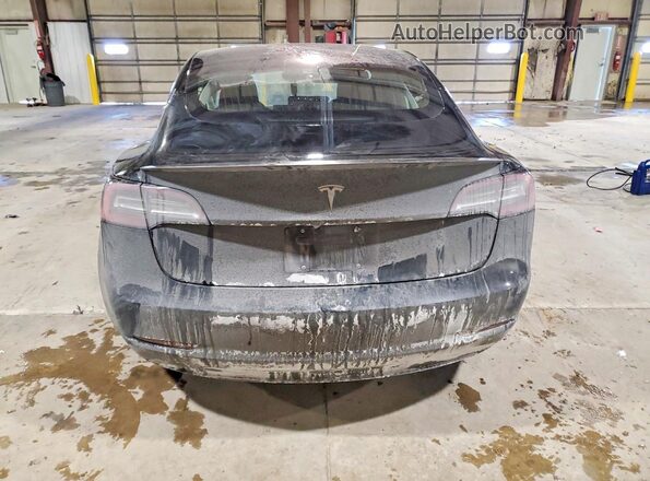 5YJ3E1EB7JF149264 2018 TESLA MODEL Black Вид ззаду