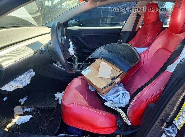 5YJ3E1EB7KF205463 2019 TESLA MODEL Серый Вид салона спереди