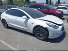 2020 Tesla Model 3 Long Range Dual Motor All-wheel Drive White vin: 5YJ3E1EB7LF651601