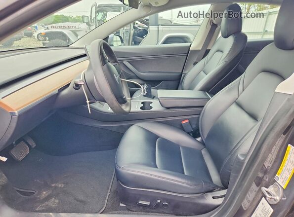 5YJ3E1EB7MF836782 2021 TESLA MODEL Серый Вид салона спереди
