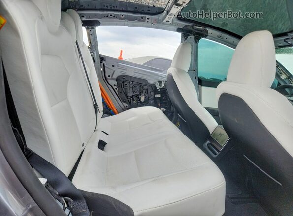 5YJ3E1EB7SF004453 2025 TESLA MODEL Серый Вид задних сидений