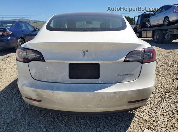5YJ3E1EB8MF974511 2021 TESLA MODEL White Widok z tyłu
