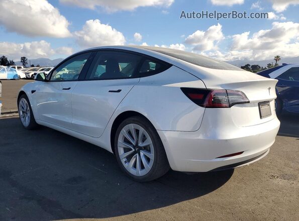 5YJ3E1EB8NF137548 2022 TESLA MODEL Белый Задняя левая четверть